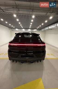 Позашляховик / Кросовер Porsche Cayenne Coupe 2024 в 
