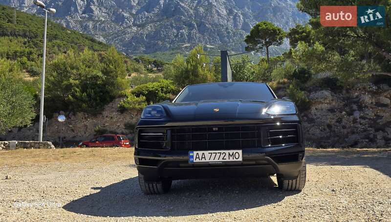 Внедорожник / Кроссовер Porsche Cayenne Coupe 2023 в Киеве