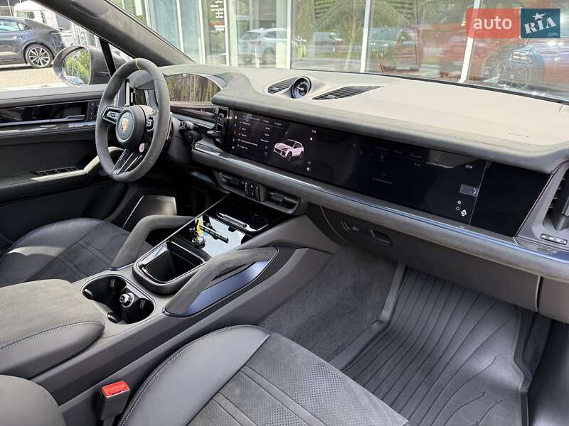 Позашляховик / Кросовер Porsche Cayenne Coupe 2024 в Дніпрі фото 17 Позашляховик / Кросовер Porsche Cayenne Coupe 2024 в Дніпрі