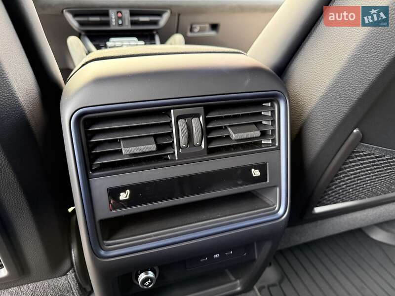 Позашляховик / Кросовер Porsche Cayenne Coupe 2024 в Дніпрі фото 18 Позашляховик / Кросовер Porsche Cayenne Coupe 2024 в Дніпрі