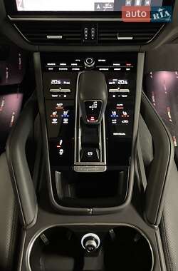 Внедорожник / Кроссовер Porsche Cayenne Coupe 2021 в 