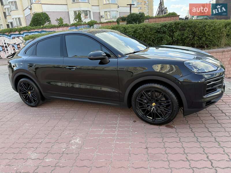 Позашляховик / Кросовер Porsche Cayenne Coupe 2024 в Києві