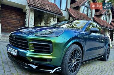 Внедорожник / Кроссовер Porsche Cayenne Coupe 2019 в 