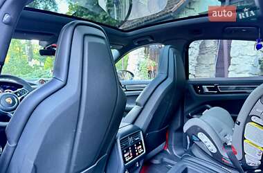 Внедорожник / Кроссовер Porsche Cayenne Coupe 2019 в 