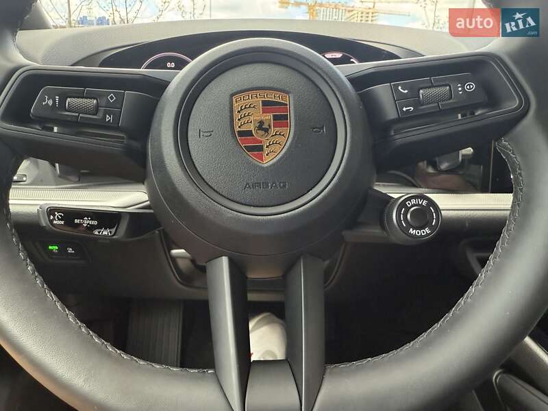 Позашляховик / Кросовер Porsche Cayenne Coupe 2024 в Києві