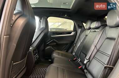 Внедорожник / Кроссовер Porsche Cayenne Coupe 2023 в 