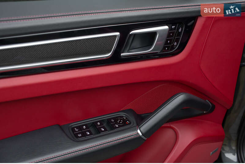 Позашляховик / Кросовер Porsche Cayenne Coupe 2021 в Києві