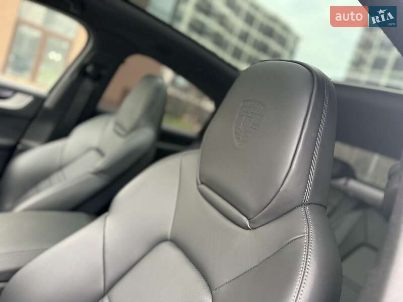 Позашляховик / Кросовер Porsche Cayenne Coupe 2024 в Києві