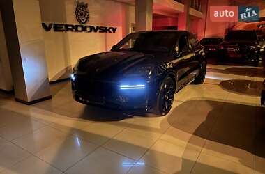 Внедорожник / Кроссовер Porsche Cayenne Coupe 2023 в 