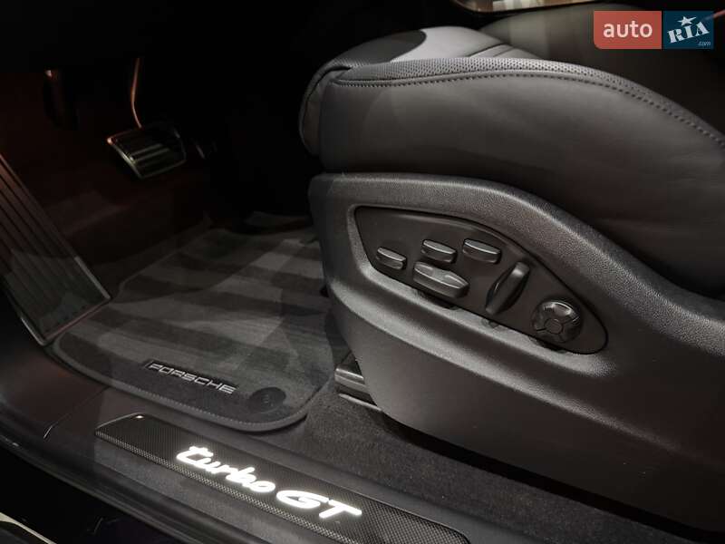 Внедорожник / Кроссовер Porsche Cayenne Coupe 2023 в Одессе