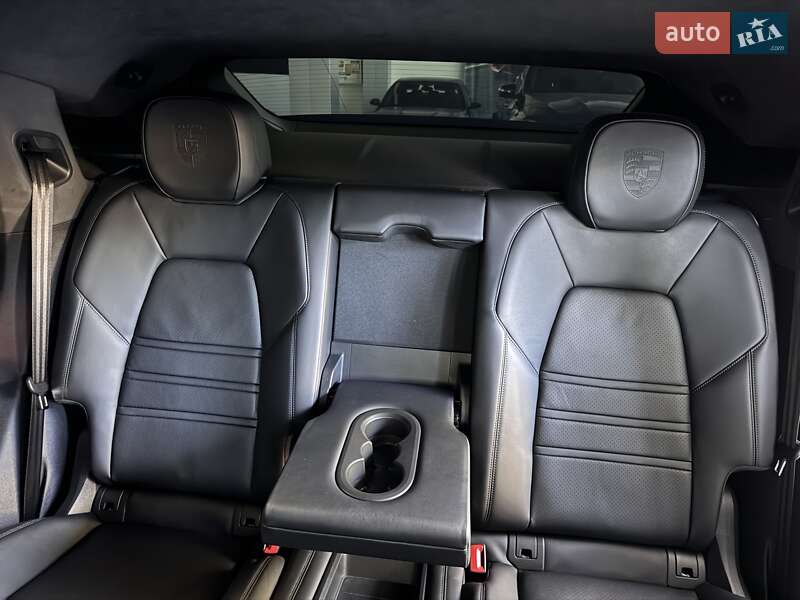 Внедорожник / Кроссовер Porsche Cayenne Coupe 2023 в Одессе