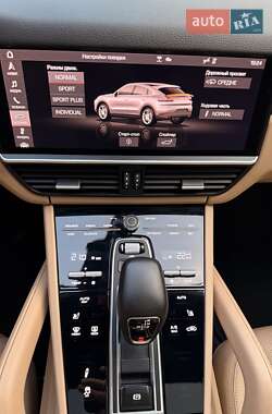 Внедорожник / Кроссовер Porsche Cayenne Coupe 2020 в 