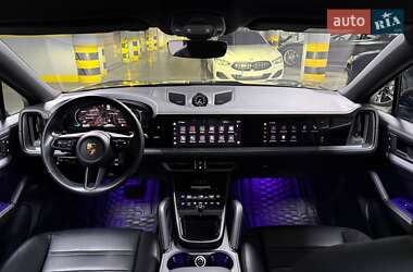 Внедорожник / Кроссовер Porsche Cayenne Coupe 2023 в 
