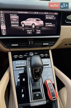 Внедорожник / Кроссовер Porsche Cayenne Coupe 2020 в 