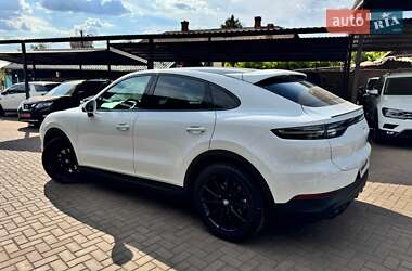 Внедорожник / Кроссовер Porsche Cayenne Coupe 2021 в 