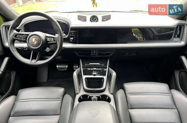 Внедорожник / Кроссовер Porsche Cayenne Coupe 2023 в 