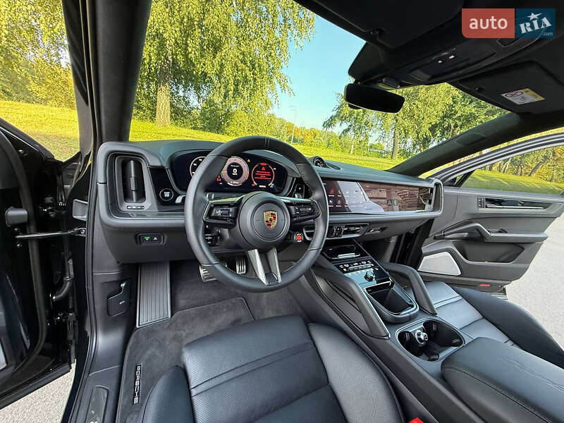 Позашляховик / Кросовер Porsche Cayenne Coupe 2023 в Києві фото 81 Позашляховик / Кросовер Porsche Cayenne Coupe 2023 в Києві