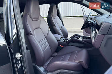 Внедорожник / Кроссовер Porsche Cayenne Coupe 2024 в 
