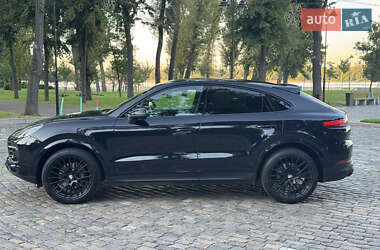 Внедорожник / Кроссовер Porsche Cayenne Coupe 2021 в 