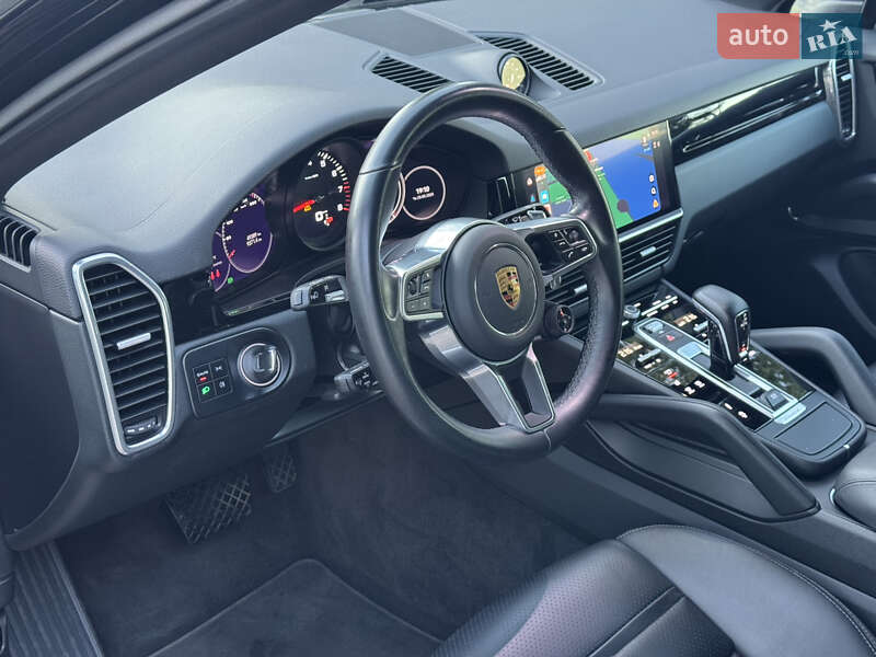 Внедорожник / Кроссовер Porsche Cayenne Coupe 2021 в Киеве фото 15 Внедорожник / Кроссовер Porsche Cayenne Coupe 2021 в Киеве