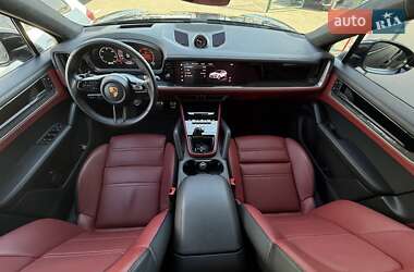 Позашляховик / Кросовер Porsche Cayenne Coupe 2024 в 