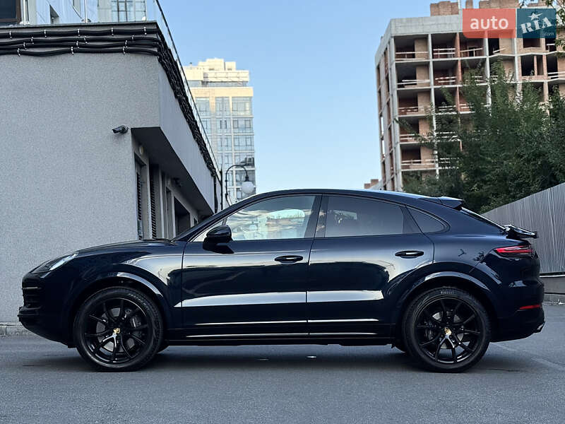 Внедорожник / Кроссовер Porsche Cayenne Coupe 2023 в Киеве