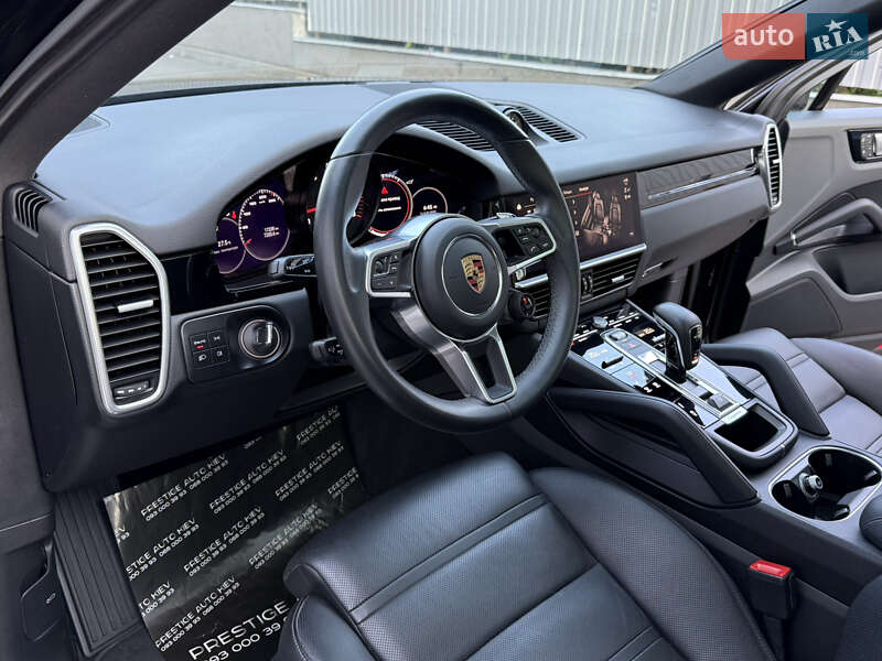 Внедорожник / Кроссовер Porsche Cayenne Coupe 2023 в Киеве