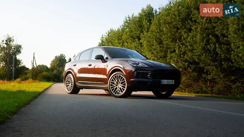 Porsche Cayenne Coupe 2021