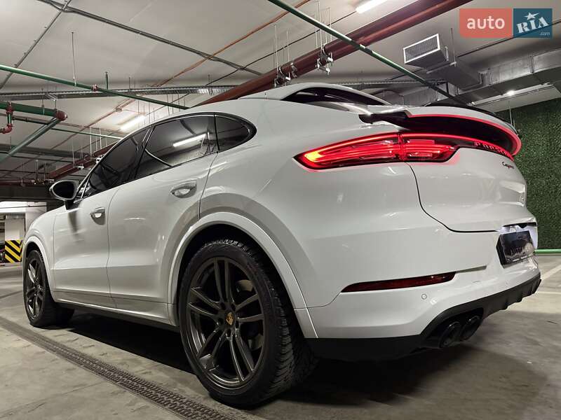 Внедорожник / Кроссовер Porsche Cayenne Coupe 2019 в Киеве
