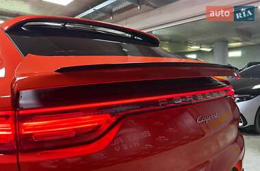 Внедорожник / Кроссовер Porsche Cayenne Coupe 2020 в 