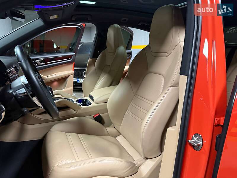 Позашляховик / Кросовер Porsche Cayenne Coupe 2020 в Києві
