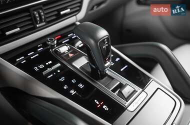 Внедорожник / Кроссовер Porsche Cayenne Coupe 2023 в 