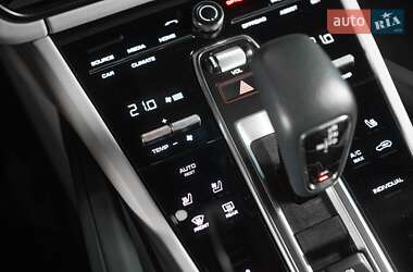 Внедорожник / Кроссовер Porsche Cayenne Coupe 2023 в 