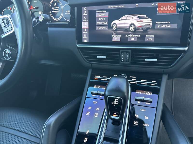Внедорожник / Кроссовер Porsche Cayenne Coupe 2019 в Киеве