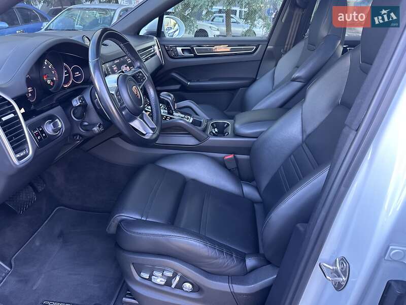 Внедорожник / Кроссовер Porsche Cayenne Coupe 2019 в Киеве