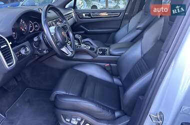 Внедорожник / Кроссовер Porsche Cayenne Coupe 2019 в 