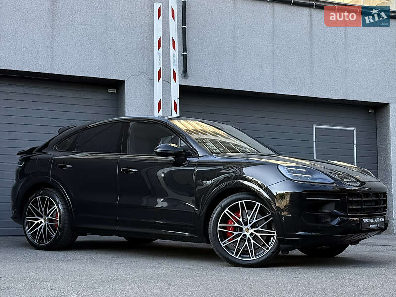Позашляховик / Кросовер Porsche Cayenne Coupe 2024 в Києві
