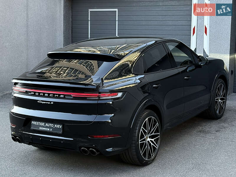Позашляховик / Кросовер Porsche Cayenne Coupe 2024 в Києві