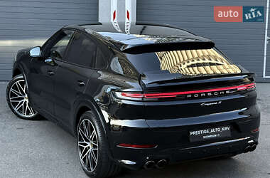 Позашляховик / Кросовер Porsche Cayenne Coupe 2024 в 