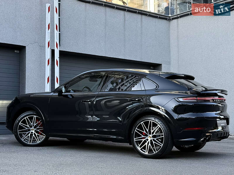Позашляховик / Кросовер Porsche Cayenne Coupe 2024 в Києві
