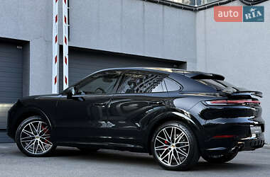 Позашляховик / Кросовер Porsche Cayenne Coupe 2024 в 