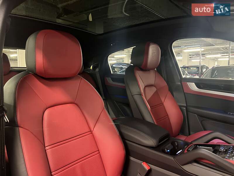 Внедорожник / Кроссовер Porsche Cayenne Coupe 2024 в Киеве