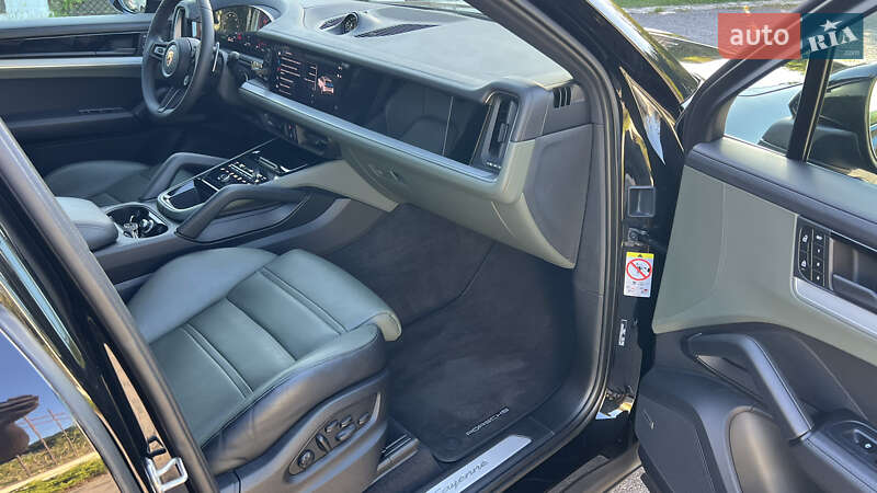 Позашляховик / Кросовер Porsche Cayenne Coupe 2023 в Вінниці фото 17 Позашляховик / Кросовер Porsche Cayenne Coupe 2023 в Вінниці