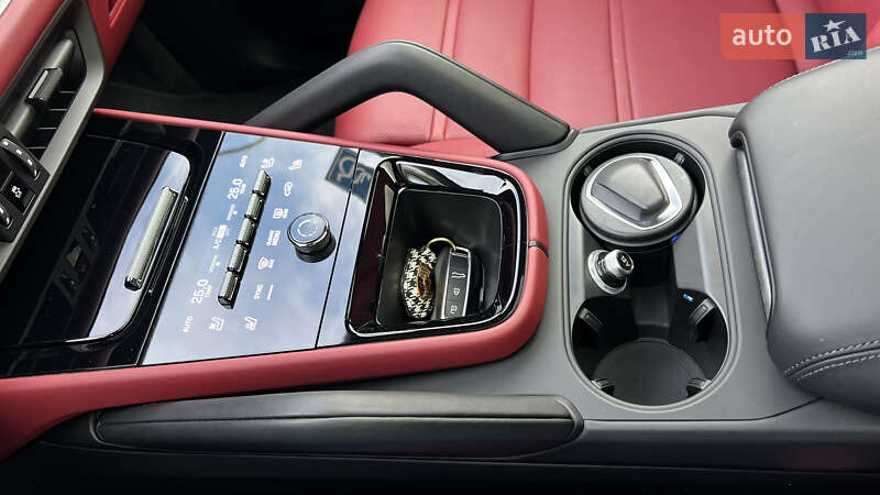 Позашляховик / Кросовер Porsche Cayenne Coupe 2023 в Львові