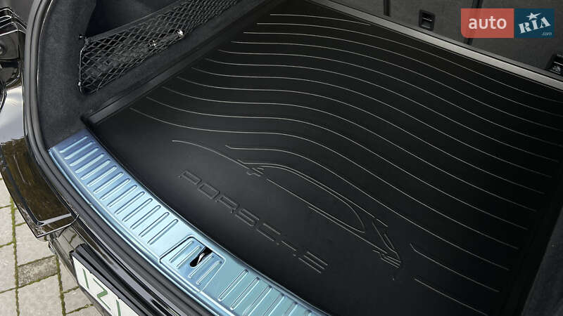 Позашляховик / Кросовер Porsche Cayenne Coupe 2023 в Львові