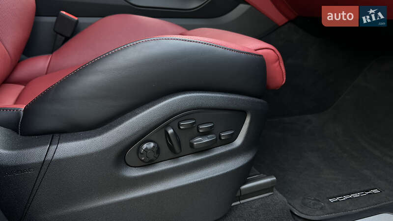Позашляховик / Кросовер Porsche Cayenne Coupe 2023 в Львові