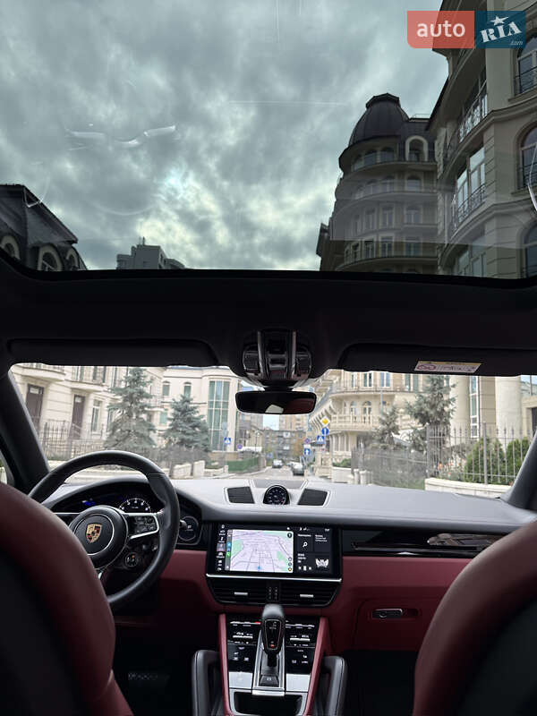 Внедорожник / Кроссовер Porsche Cayenne Coupe 2020 в Киеве