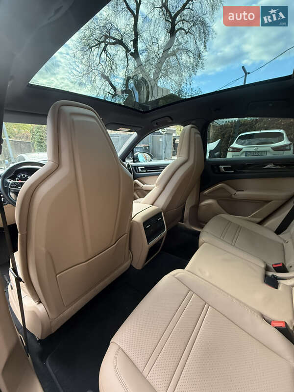 Внедорожник / Кроссовер Porsche Cayenne Coupe 2021 в Киеве фото 10 Внедорожник / Кроссовер Porsche Cayenne Coupe 2021 в Киеве