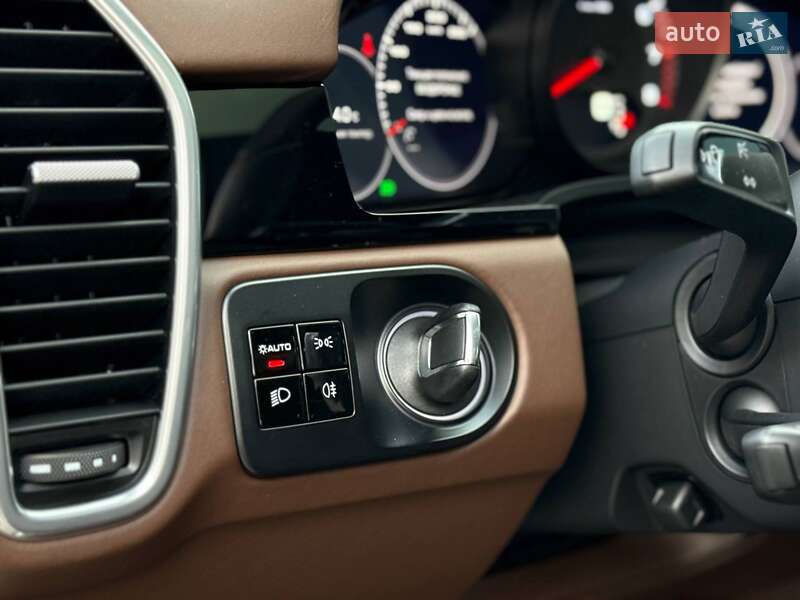 Позашляховик / Кросовер Porsche Cayenne Coupe 2019 в Києві