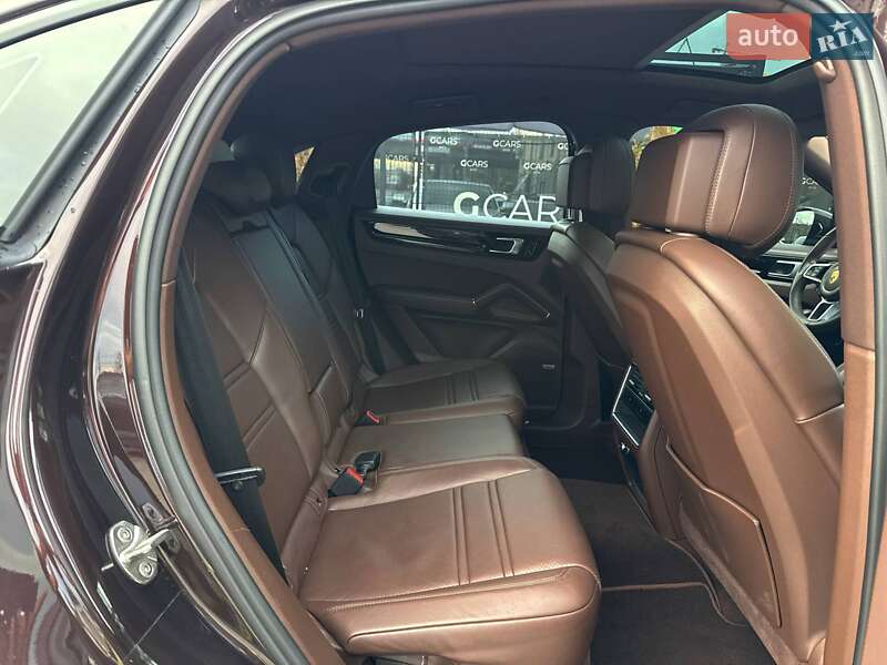 Позашляховик / Кросовер Porsche Cayenne Coupe 2019 в Києві